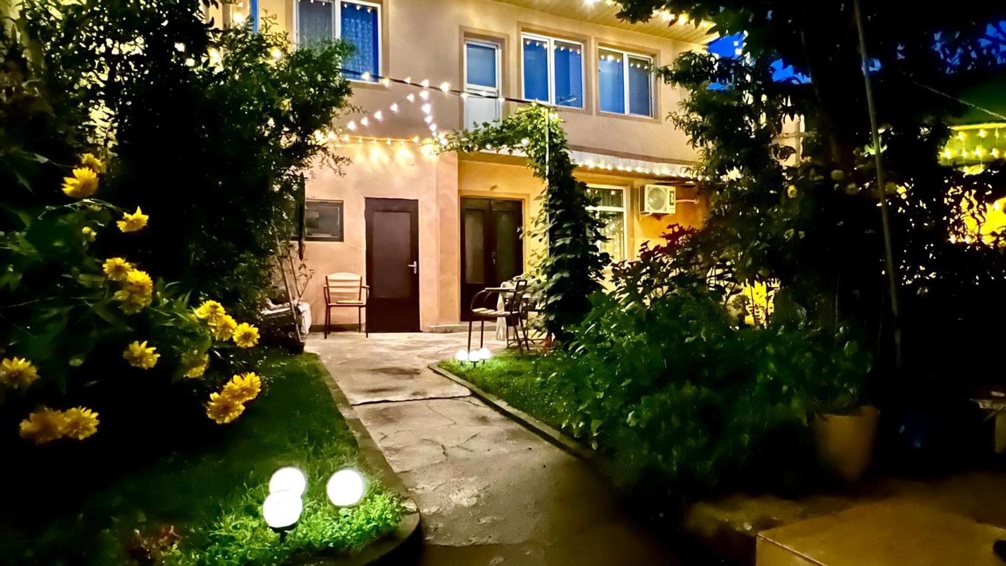Frodo Hotel Tasjkent Buitenkant foto