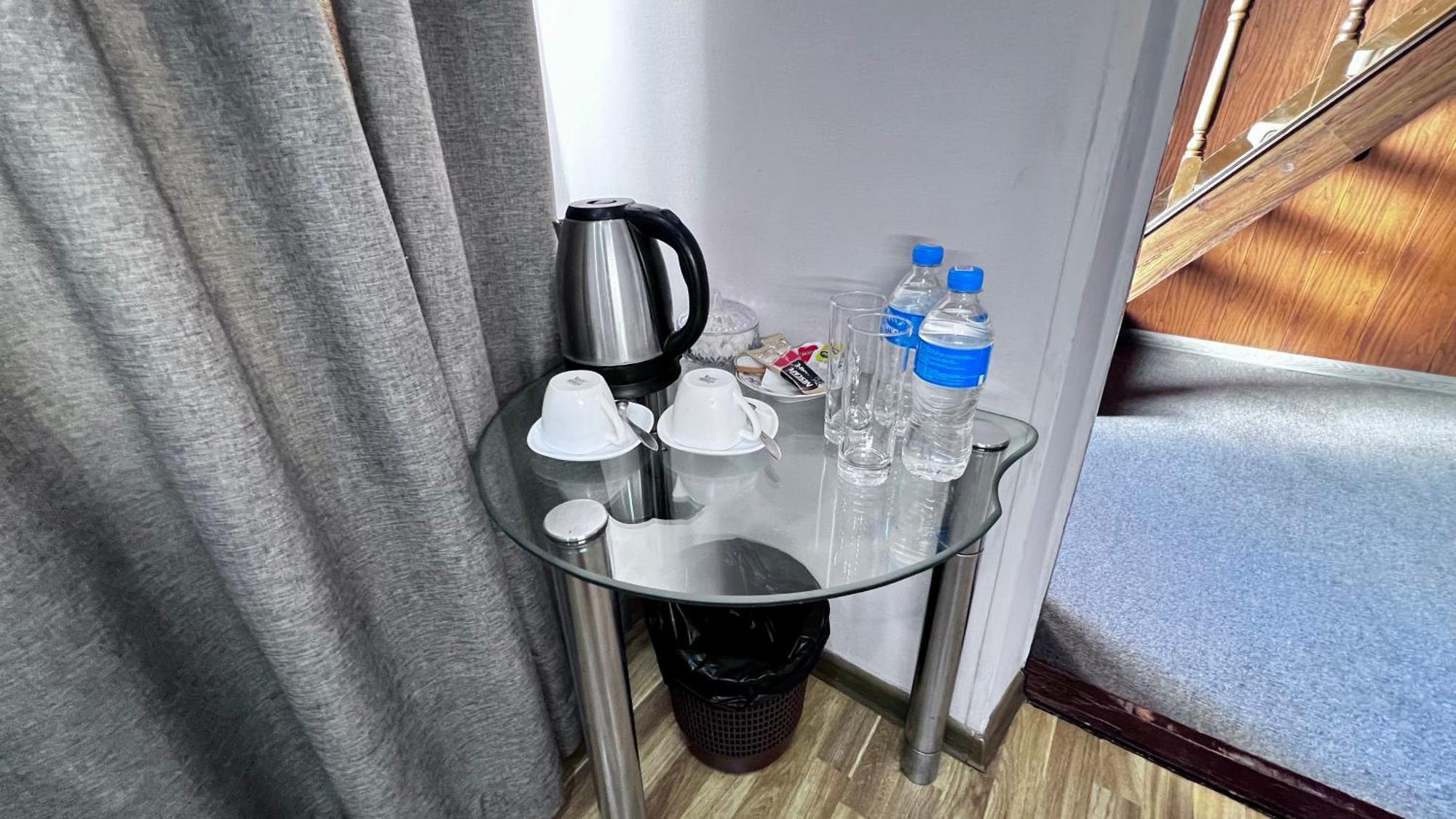 Frodo Hotel Tasjkent Buitenkant foto
