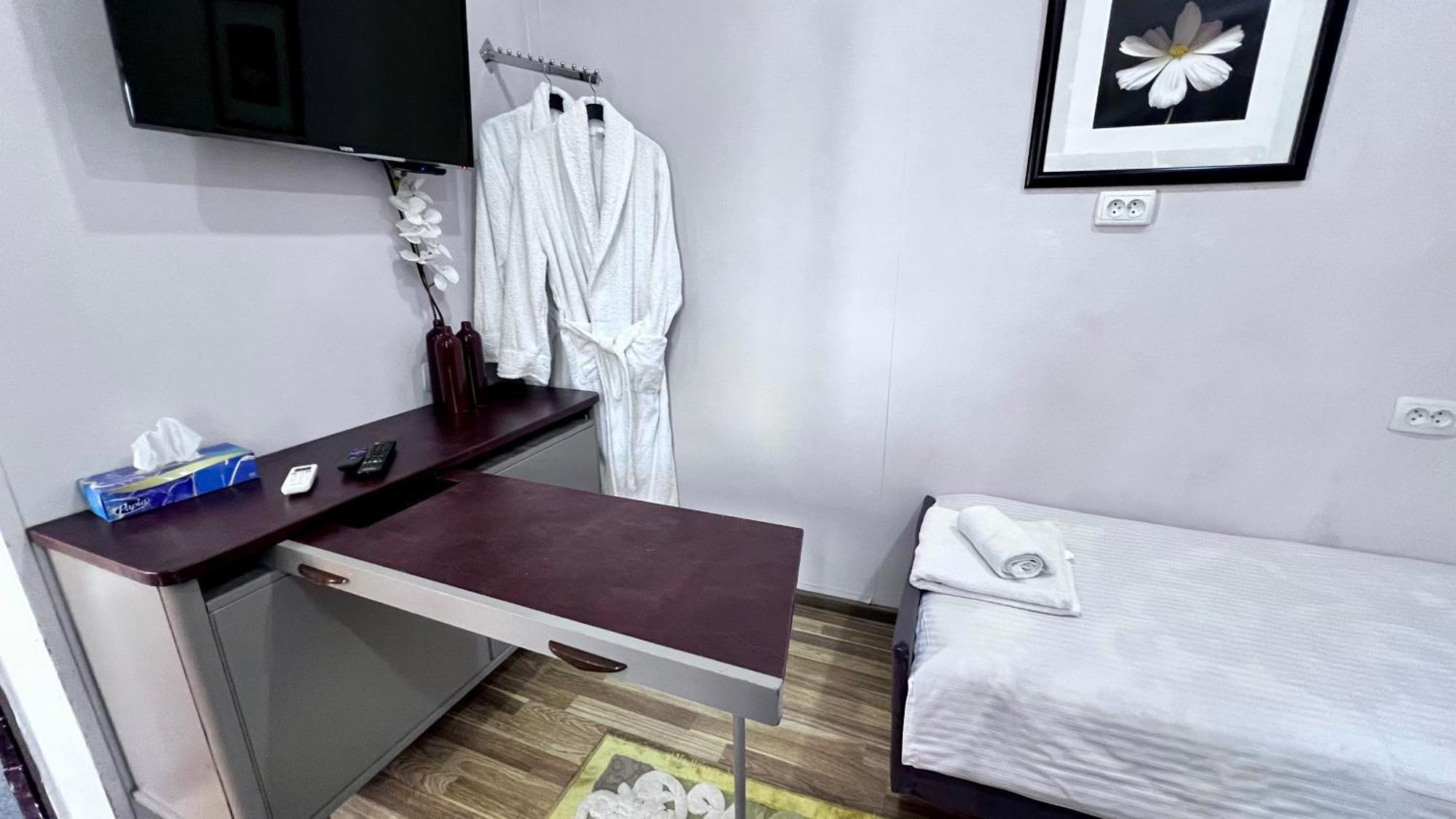 Frodo Hotel Tasjkent Buitenkant foto